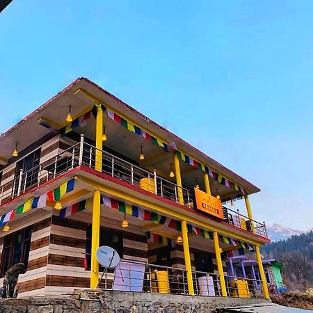 Nomads Hostel Tosh Exterior photo